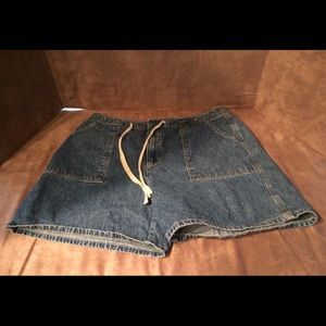 Gloria Vanderbilt Jean Shorts